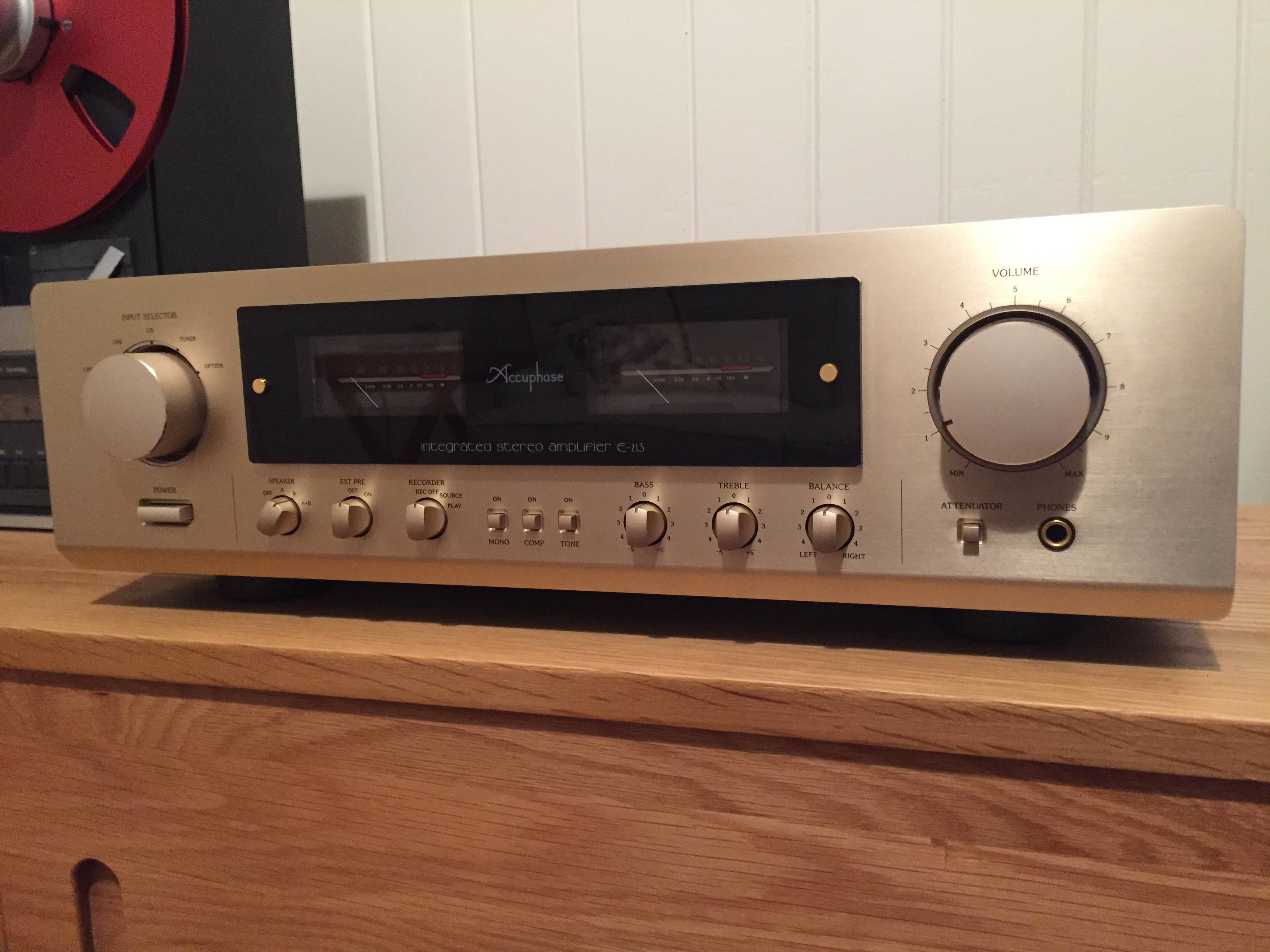 Accuphase E-213