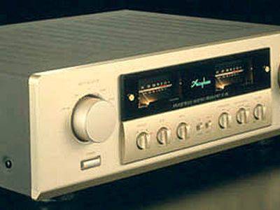 Accuphase E-213